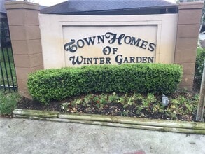390 Douglas Way in Winter Garden, FL - Building Photo - Building Photo