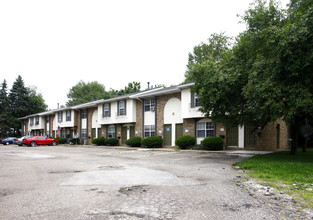 Wilmich Manor in Akron, OH - Foto de edificio - Building Photo