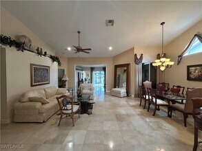 9341 White Hickory Ln in Ft. Myers, FL - Building Photo - Building Photo