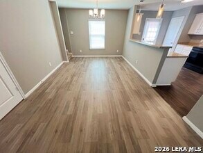 6747 Sabinal in San Antonio, TX - Building Photo - Building Photo