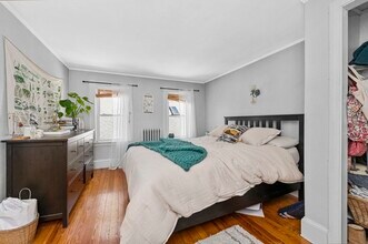 28 Magnolia St in Arlington, MA - Building Photo - Building Photo