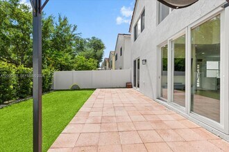 15385 SW 51st St in Davie, FL - Building Photo - Building Photo