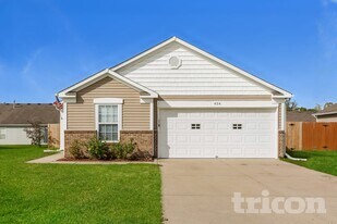 454 Bourneside Dr in Greenfield, IN - Building Photo