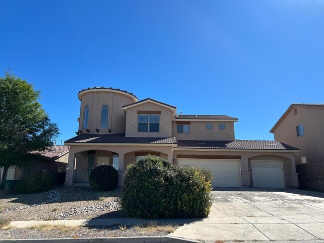 828 Loma Pinon Loop