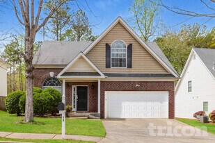 10 St Charles Pl in Sharpsburg, GA - Building Photo