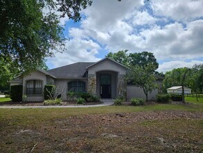 18401 30th St in Lutz, FL - Building Photo - Building Photo