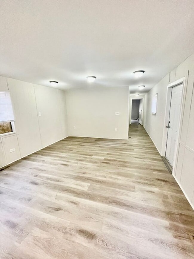 126 Canipe Rd in Dallas, NC - Building Photo - Building Photo