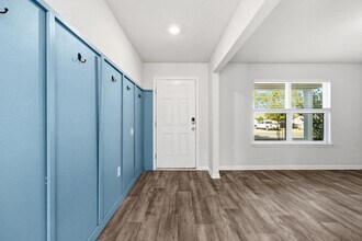 630 Earl Godwin Rd in Freeport, FL - Building Photo - Building Photo