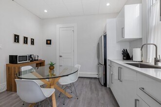 41 Welland Ave in St Catharines, ON - Building Photo - Building Photo