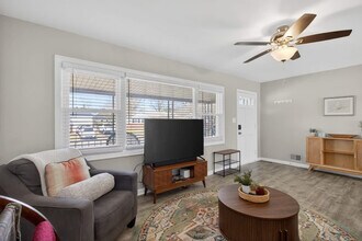 1859 Branchwood St in Norfolk, VA - Building Photo - Building Photo