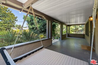 1650 Maltman Ave in Los Angeles, CA - Building Photo - Building Photo