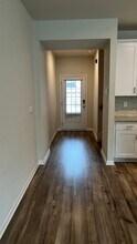 970 Sunny Lk Dr in Lawrenceville, GA - Foto de edificio - Building Photo
