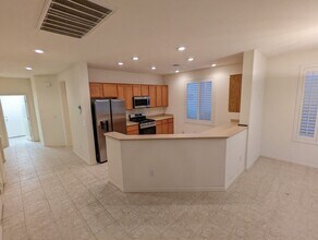 10473 Premia Pl in Las Vegas, NV - Building Photo - Building Photo