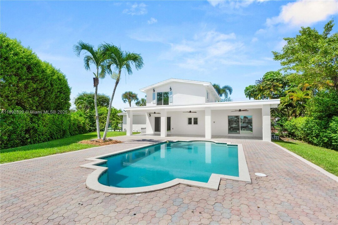 6270 Marlin Dr in Coral Gables, FL - Building Photo