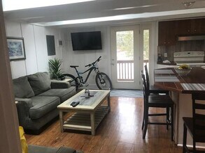 4518 W Montague Ave, Unit Monty in North Charleston, SC - Building Photo - Building Photo