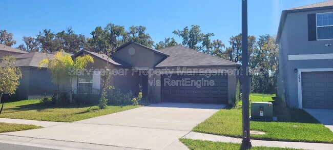2240 Gatsby Ln in Lakeland, FL - Foto de edificio - Building Photo