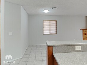 142 Wynntry Dr in Henderson, NV - Building Photo - Building Photo