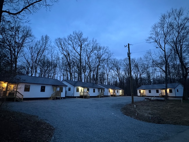 213 Bloom Dr in West Union, OH - Building Photo - Building Photo