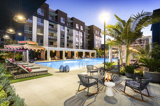 Broadstone Edition in Irvine, CA - Building Photo - Building Photo