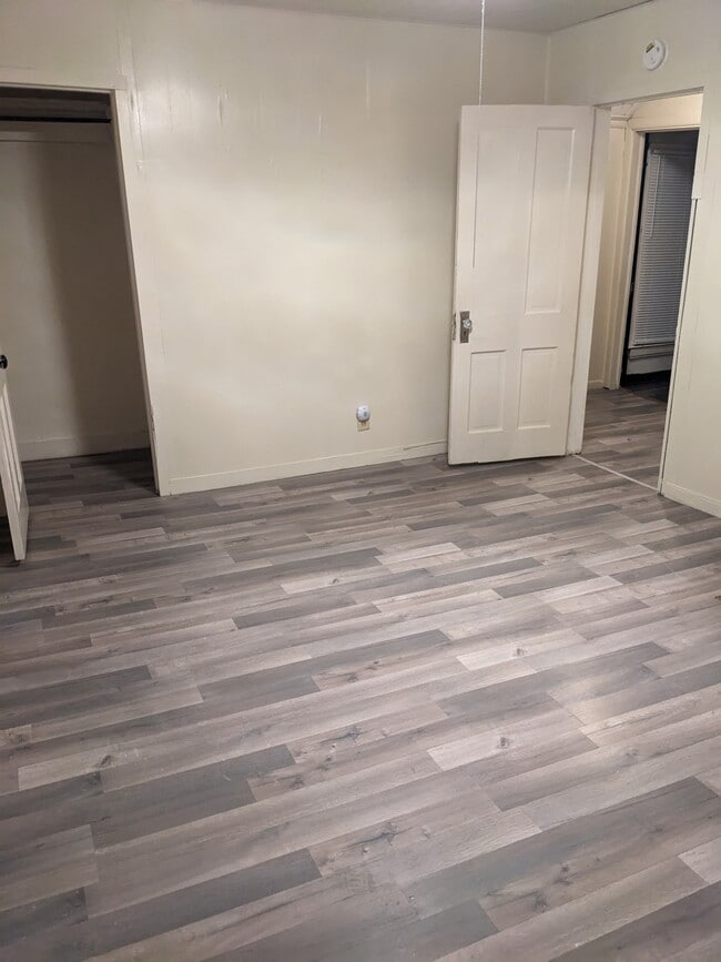 1232 4th St in Kalamazoo, MI - Foto de edificio - Building Photo