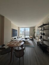 109 NW 24th St, Unit A30 in Miami, FL - Building Photo - Building Photo
