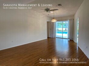 5436 Creeping Hammock Way in Sarasota, FL - Building Photo - Building Photo