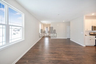 1723 S Centennial Ave in New Palestine, IN - Building Photo - Building Photo