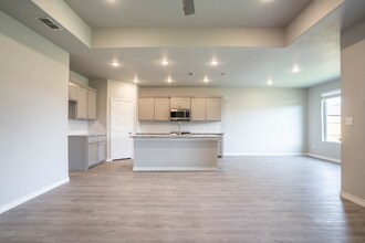 7606 60th St in Lubbock, TX - Building Photo - Building Photo
