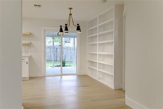 7901 Seminary Ridge Dr in Austin, TX - Building Photo - Building Photo
