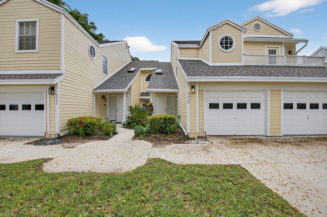 5328 Buckhead Cir in Boca Raton, FL - Building Photo - Building Photo