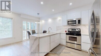 47 Walkview Crescent in Richmond Hill, ON - Building Photo - Building Photo