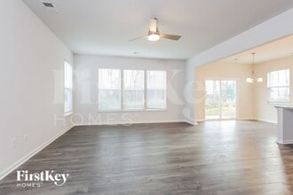 116 Wild Lily Dr in Greenville, SC - Foto de edificio - Building Photo