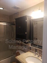 340 Colonial Cir in Vacaville, CA - Building Photo - Building Photo