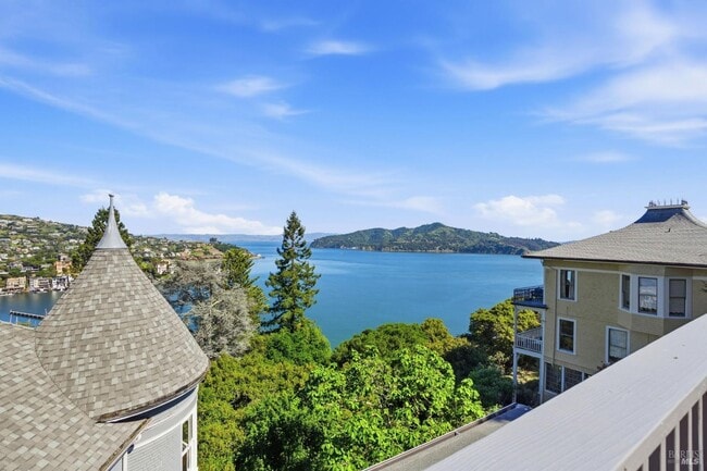 property at 172 Bella Vista Ave