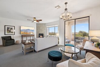 16600 N Thompson Peak Pkwy in Scottsdale, AZ - Building Photo - Building Photo