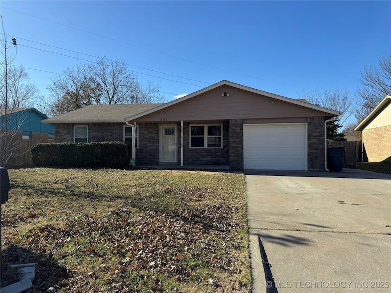 13786 S Hickory St in Glenpool, OK - Building Photo