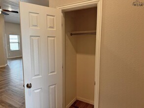 301 Mariners Wy in Wichita Falls, TX - Building Photo - Building Photo