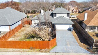 1108 Bay Shore St in Allen, TX - Building Photo