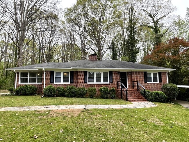1605 Cherokee Rd in Winterville, GA - Building Photo - Building Photo