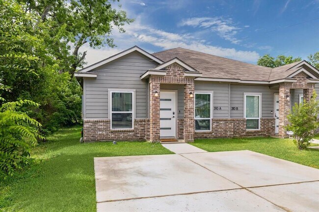310 Connecticut St in Houston, TX - Building Photo - Building Photo