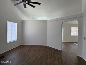 38057 Meadowlark Ln in Palmdale, CA - Building Photo - Building Photo