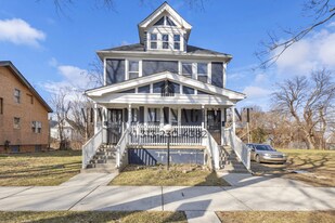 4811 Seyburn St, Unit Upper in Detroit, MI - Building Photo