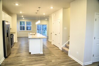 16033 Abelson Wy in Chesterfield, VA - Building Photo - Building Photo