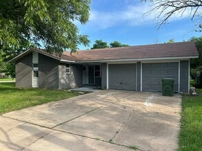 2806 Sharon Dr in Mineral Wells, TX - Building Photo - Building Photo