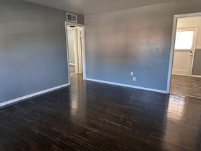 212 S Fillmore St in San Angelo, TX - Building Photo - Building Photo