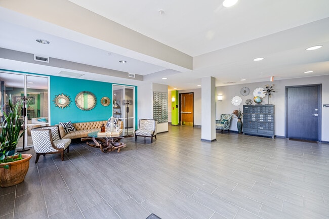 Locust Grove in Charlottesville, VA - Building Photo - Lobby