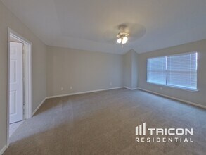 3000 Everest Dr in Bedford, TX - Building Photo - Building Photo