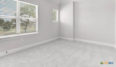 135 Lt. John Decker Dr in San Marcos, TX - Building Photo - Building Photo