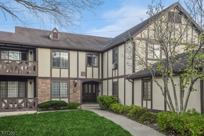 property at 15 Kensington Rd