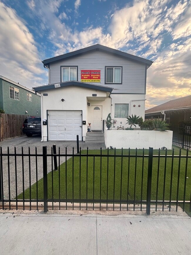 232 W 91st St in Los Angeles, CA - Foto de edificio - Building Photo